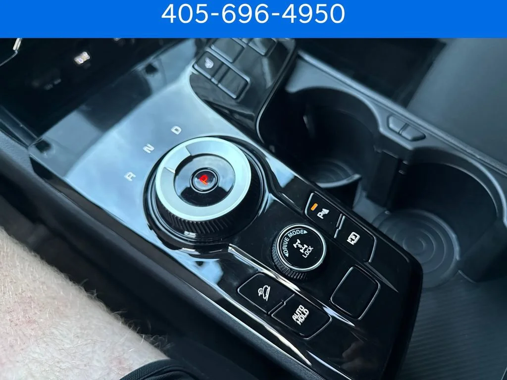 Pre-Owned 2023 Kia Sportage Hybrid LX