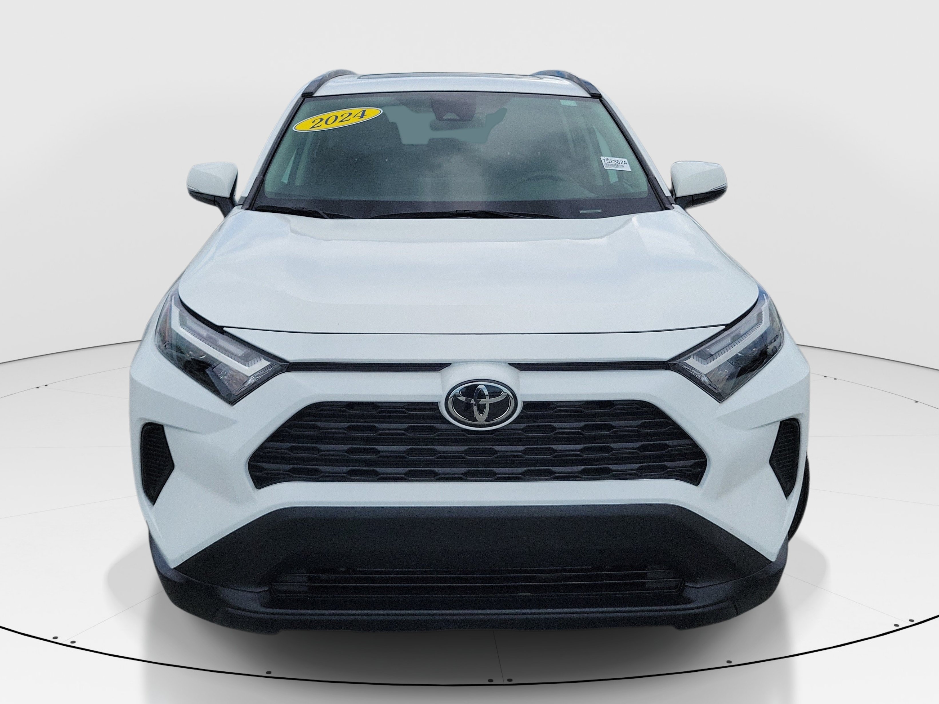 Used 2024 White Toyota XLE image 2