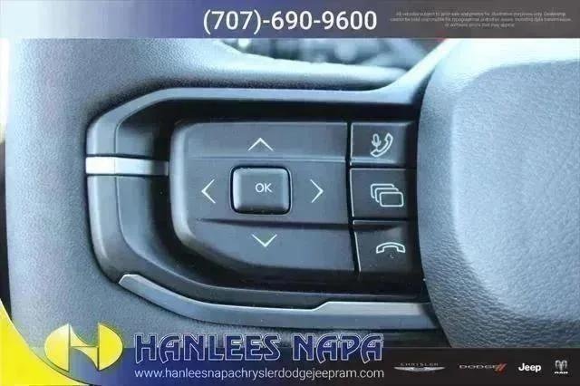 New 2026 Silver Zynith Clear-Coat Exterior Paint Jeep Laredo image 28