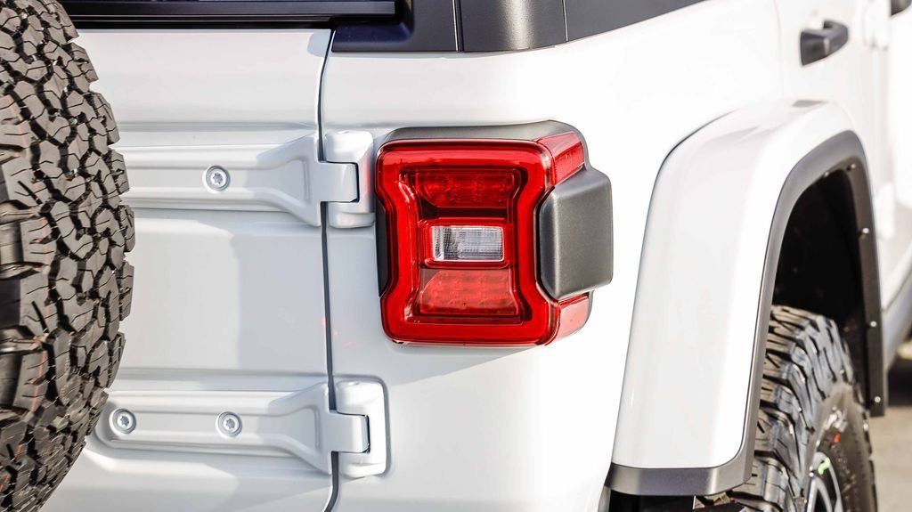 New 2026 Bright White Clearcoat Jeep Rubicon image 10