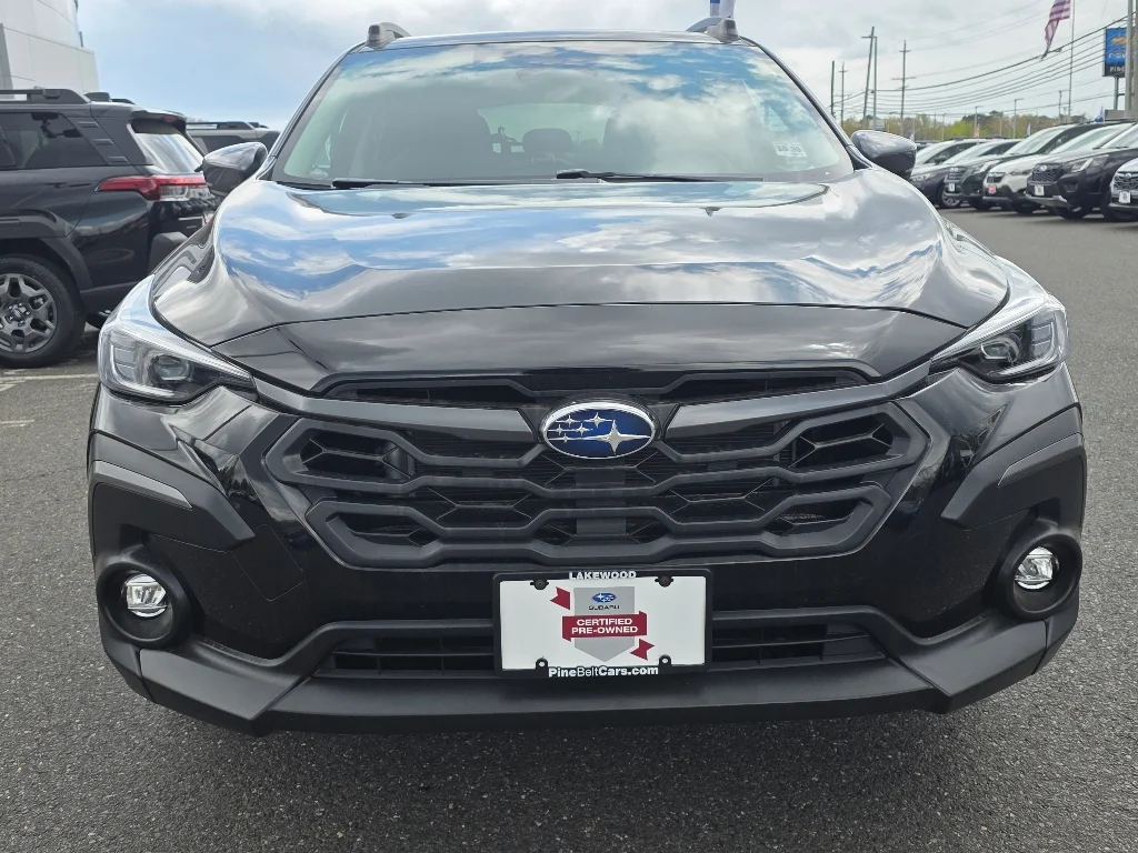 Certified Used 2025 Crystal Black Silica Subaru Limited image 9