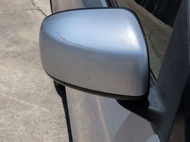 Used 2024 Silver Mitsubishi LE image 12