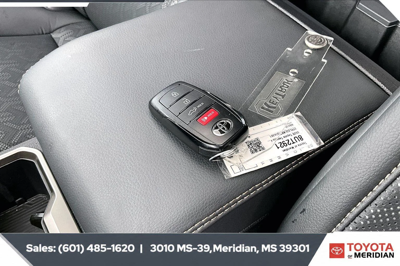 Used 2026 Wind Chill Pearl Toyota Limited HV image 9