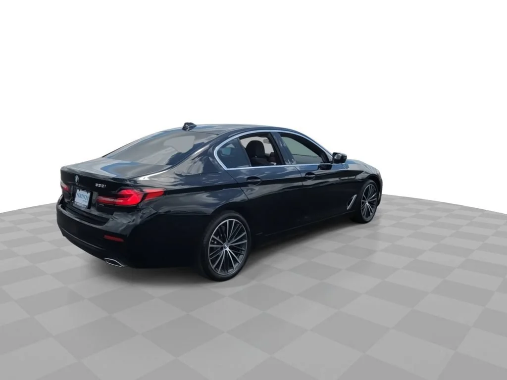 Used 2023 Black BMW i image 8