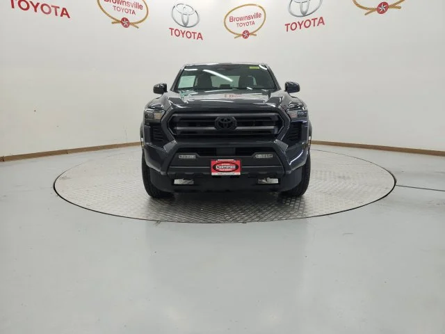 Used 2025  Toyota SR5 image 4