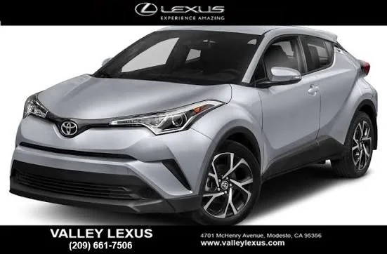 Used 2018 Silver Toyota XLE image 2