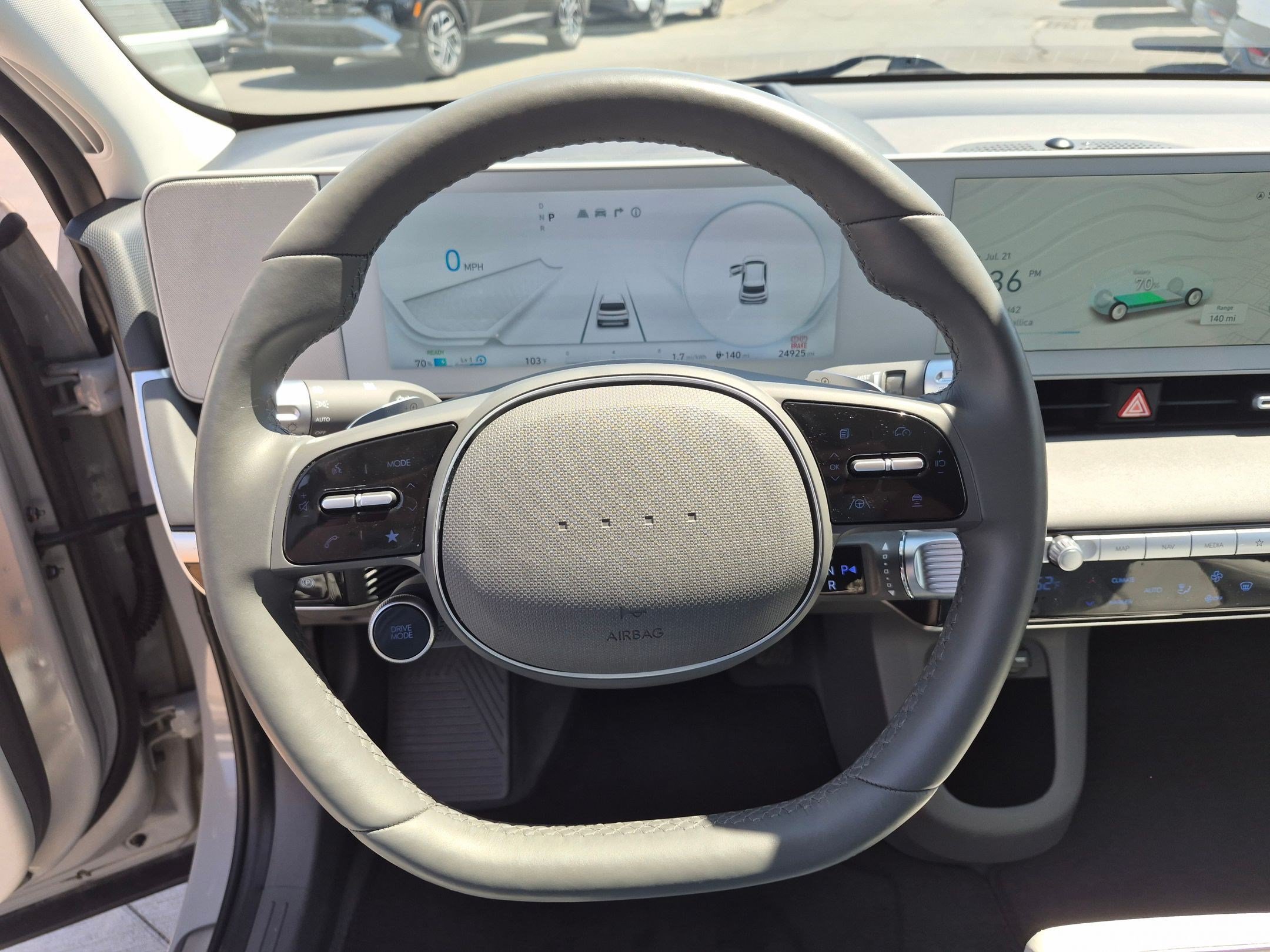 2024 Hyundai IONIQ 5 Limited - Photo 17