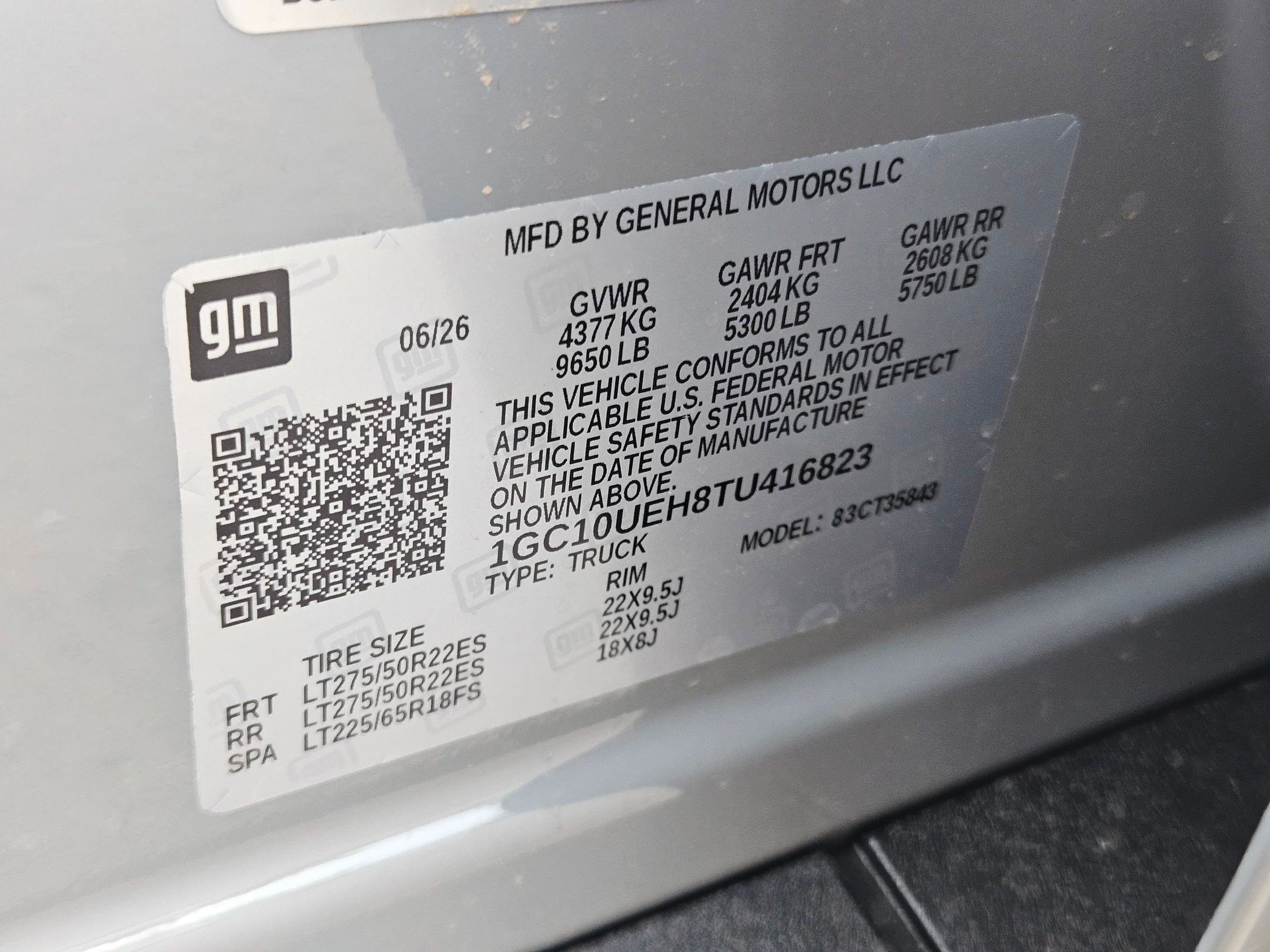 New 2026 Slate Gray Metallic Chevrolet WT - Standard Range image 16