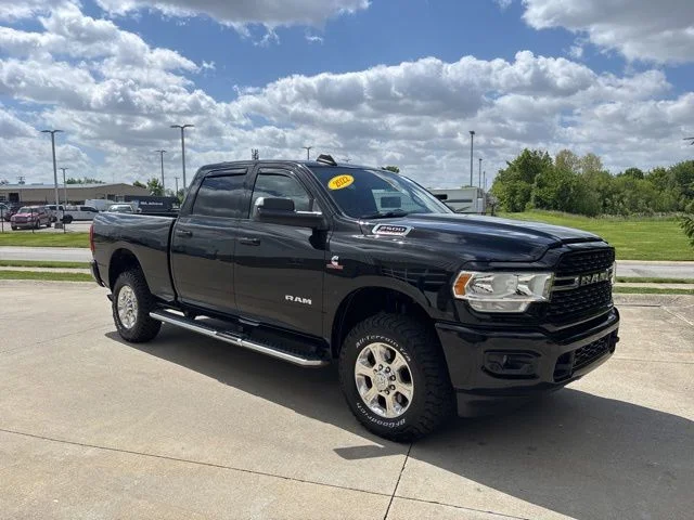 Certified Used 2022 Diamond Black Ram Big Horn image 3