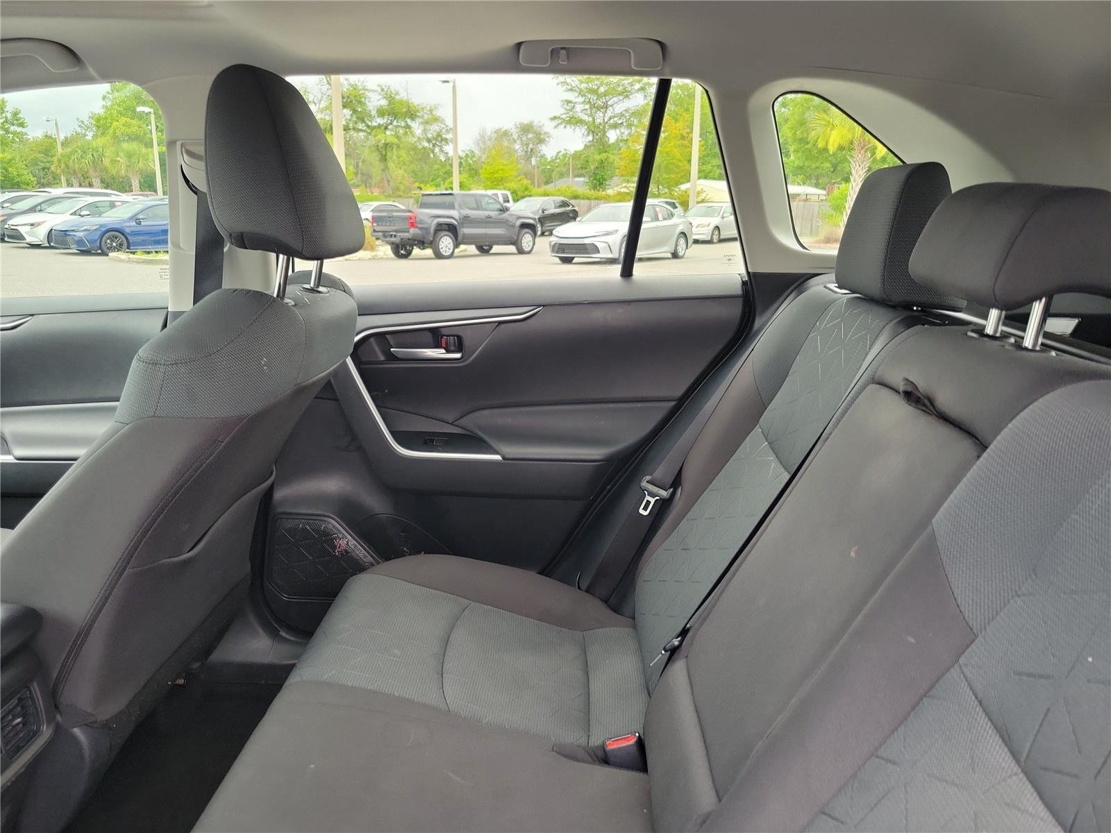 Used 2025 Ice Cap Toyota XLE image 16