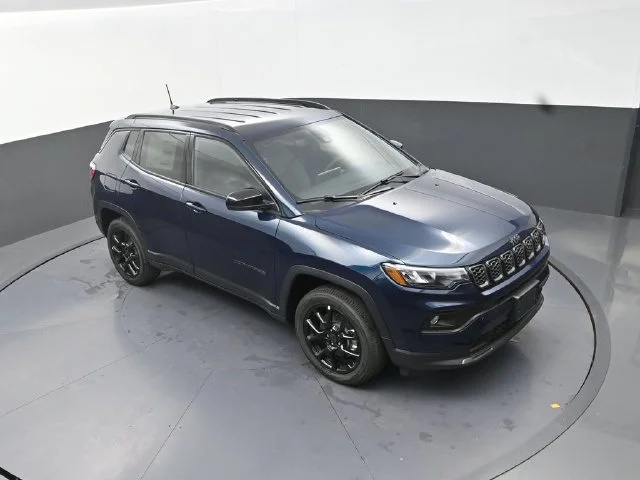 New 2026 Fathom Blue Pearl-Coat Exterior Paint Jeep Latitude image 10