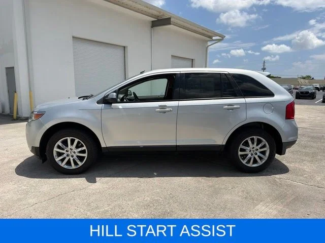 Used 2013 Silver Ford SEL image 4