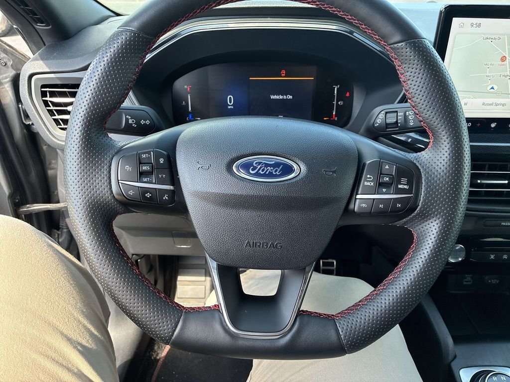 Used 2023 Gray Ford ST-Line image 14