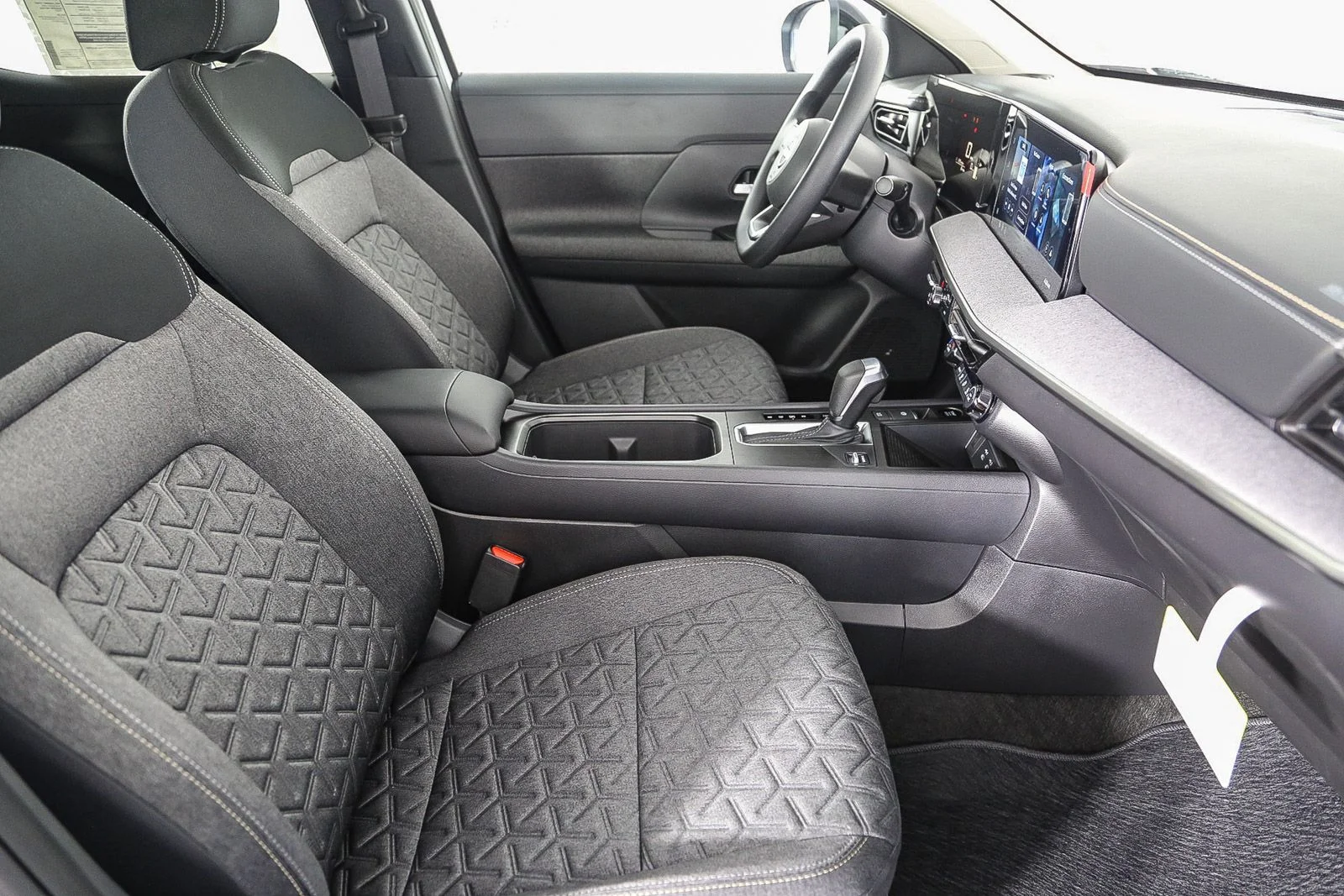 2026 Nissan KICKS SV - Photo 18