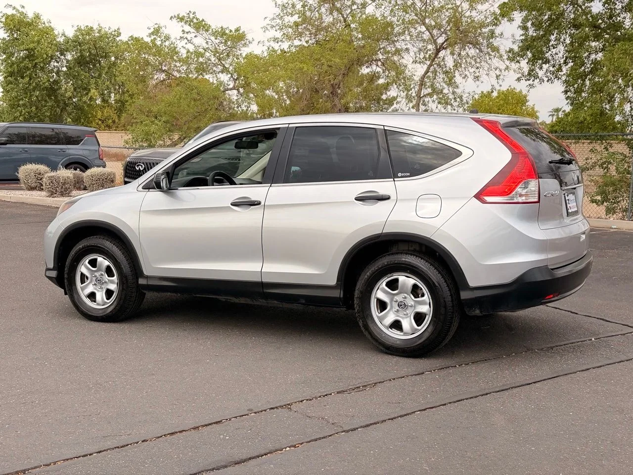 Used 2012 Alabaster Silver Metallic Honda LX image 3