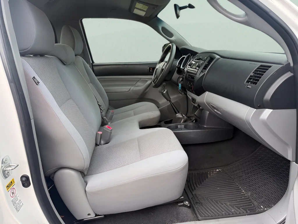 Used 2012 Super White Toyota Base image 12