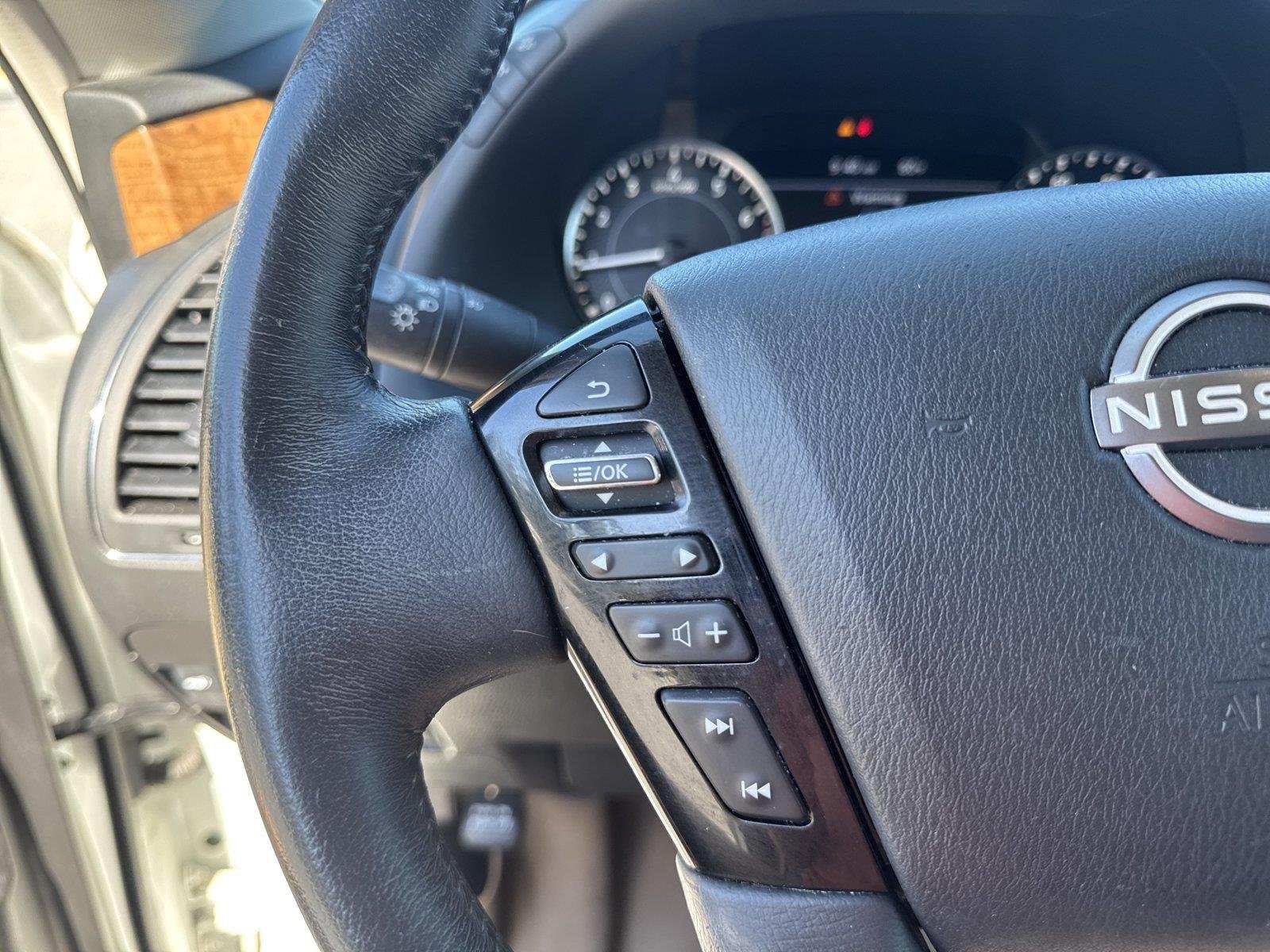 Used 2023 Aspen White Tricoat Nissan SL image 16