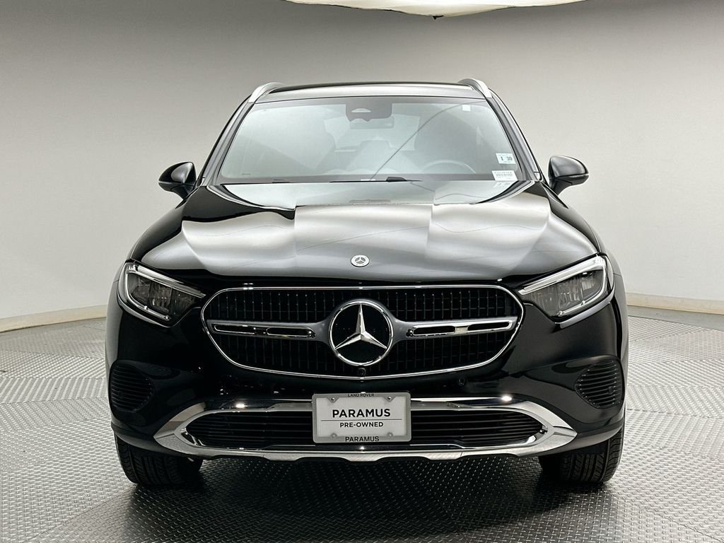 Used 2025 Black Mercedes-Benz GLC 300 image 16