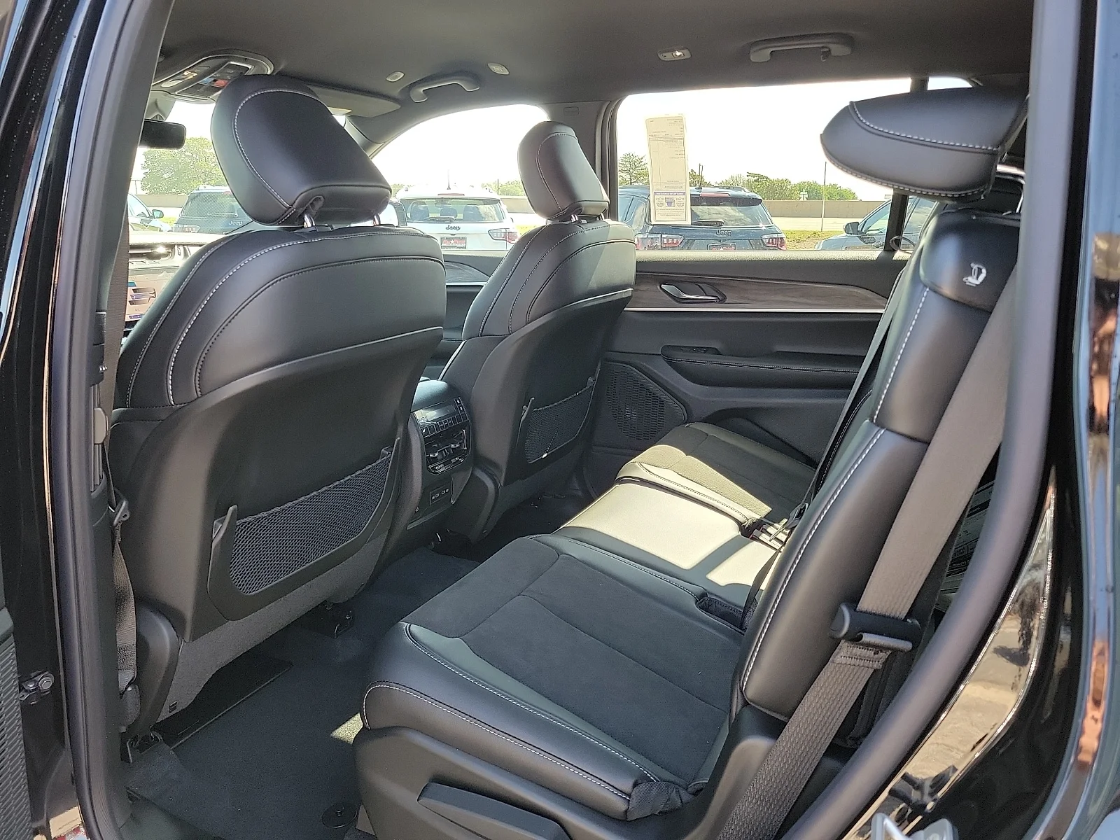 New 2027 High Gloss Black Jeep L LAREDO ALTITUDE 4X4 image 9