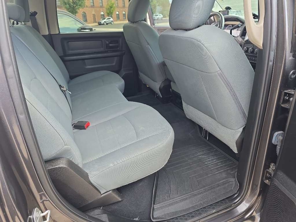Used 2018 Grey Ram Tradesman image 32