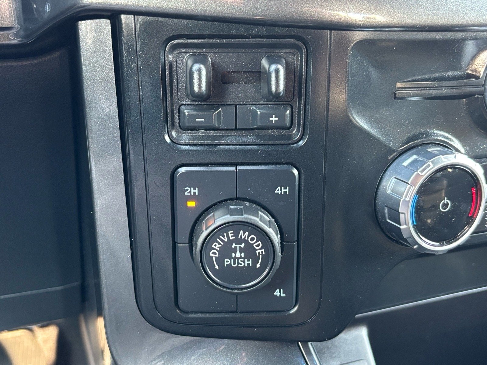 Used 2023 Oxford White Ford Tremor image 14