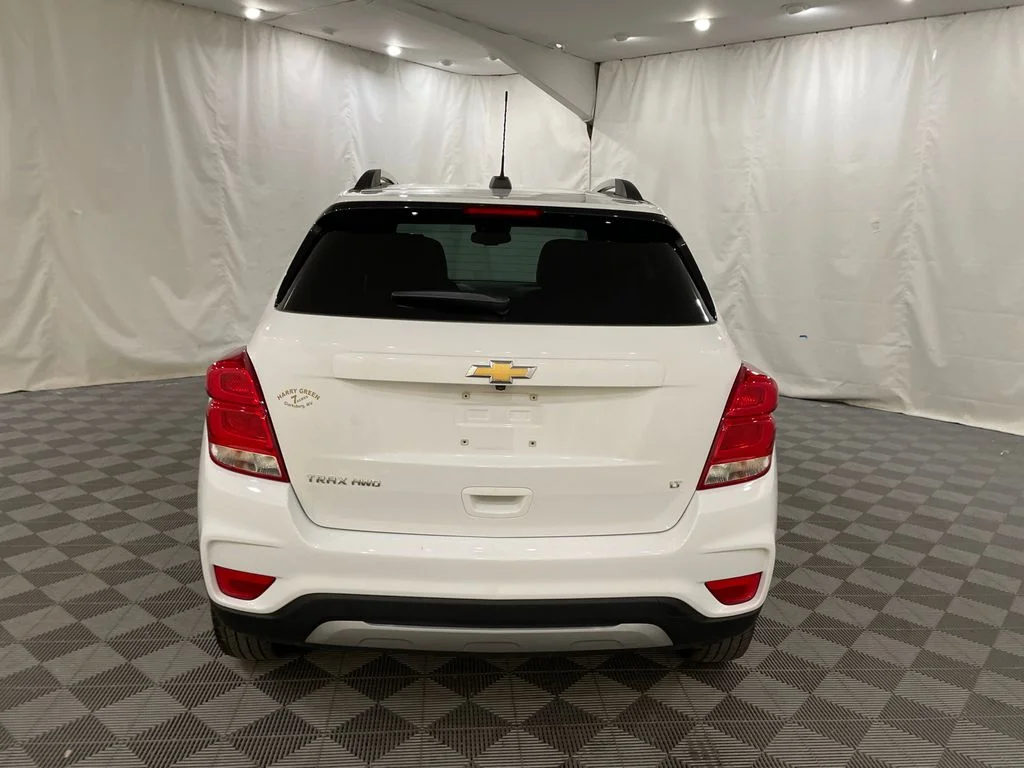 Used 2019 Summit White Chevrolet LT image 6
