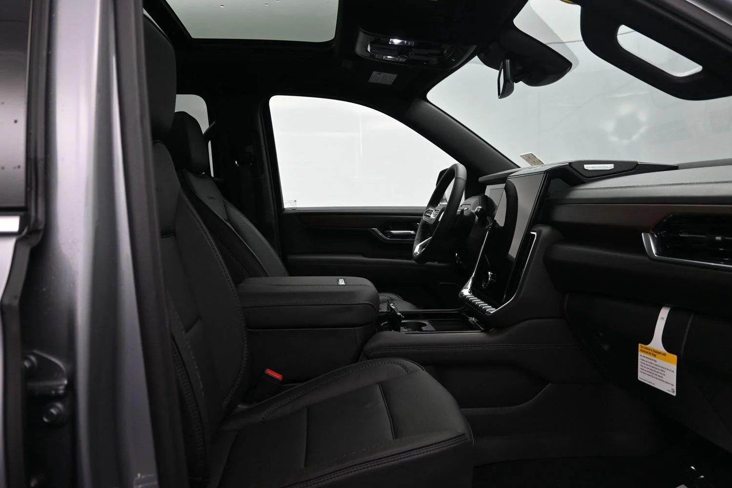 2026 GMC Yukon XL Denali - Photo 13
