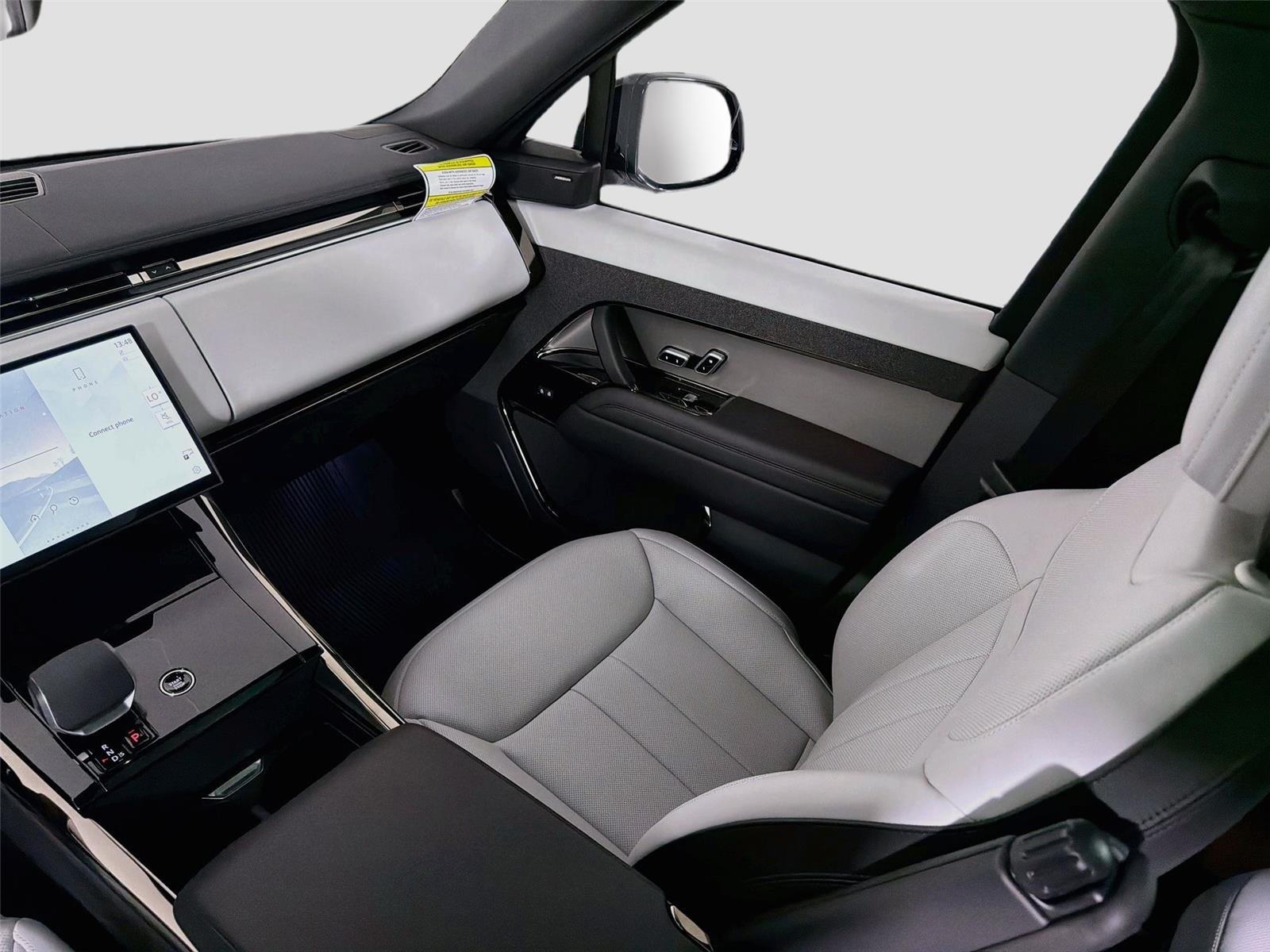 New 2026 Fuji White Land Rover Dynamic SE image 24