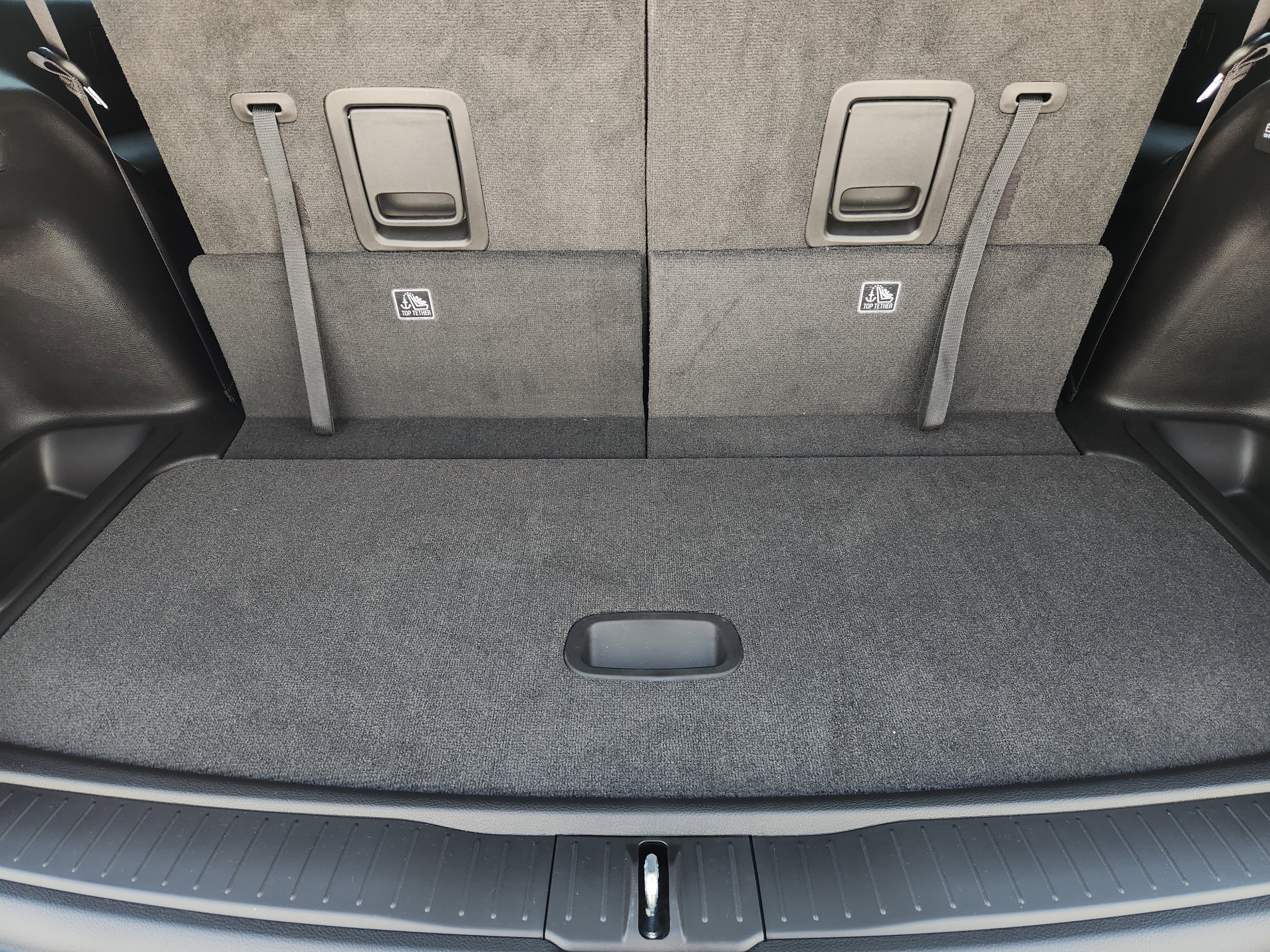New 2026 Baltic Gray Metallic Clear-Coat Exterior Paint Jeep Laredo Altitude image 23