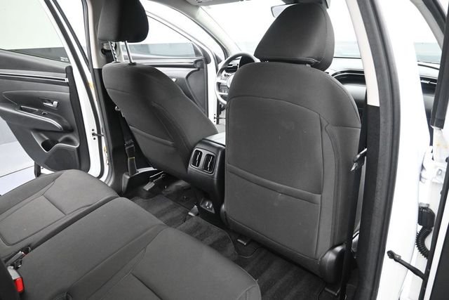 Used 2023 White Hyundai SEL image 10