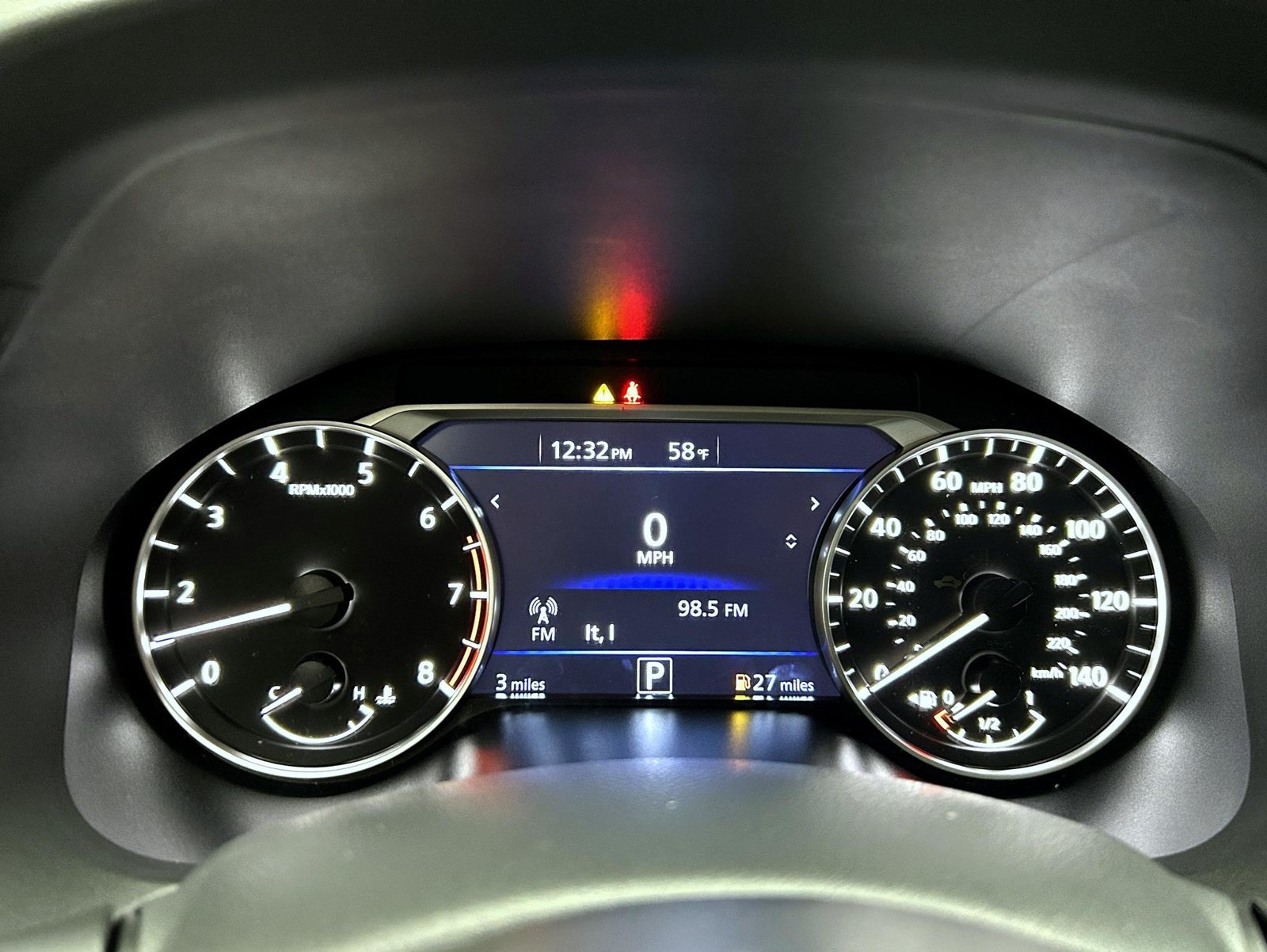 New 2026 Gray Sky Pearl / Super Black Two-tone Nissan 2.5 SR image 11