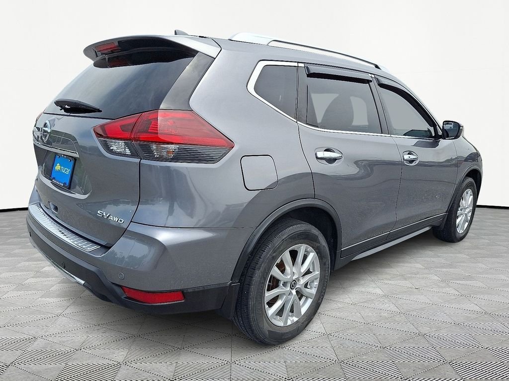 Used 2020 Gray Nissan SV image 7