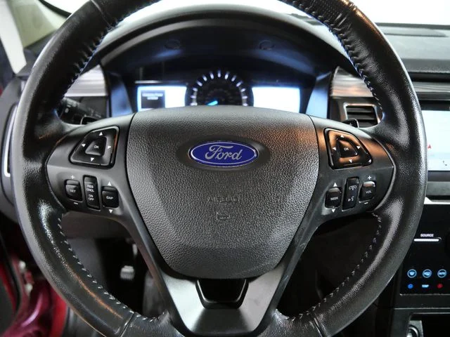 Used 2018 Red Ford Limited image 21