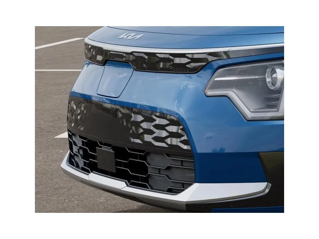 New 2026 Mineral Blue Kia WIND image 12