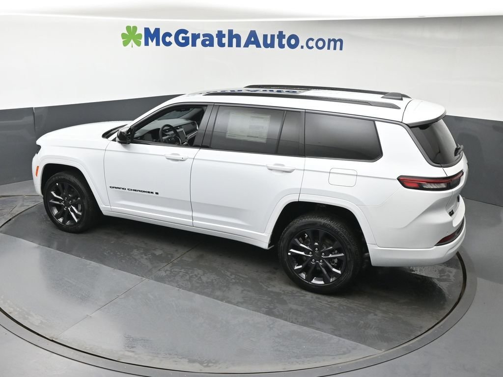 New 2026 Bright White Clear-Coat Exterior Paint Jeep Limited image 25