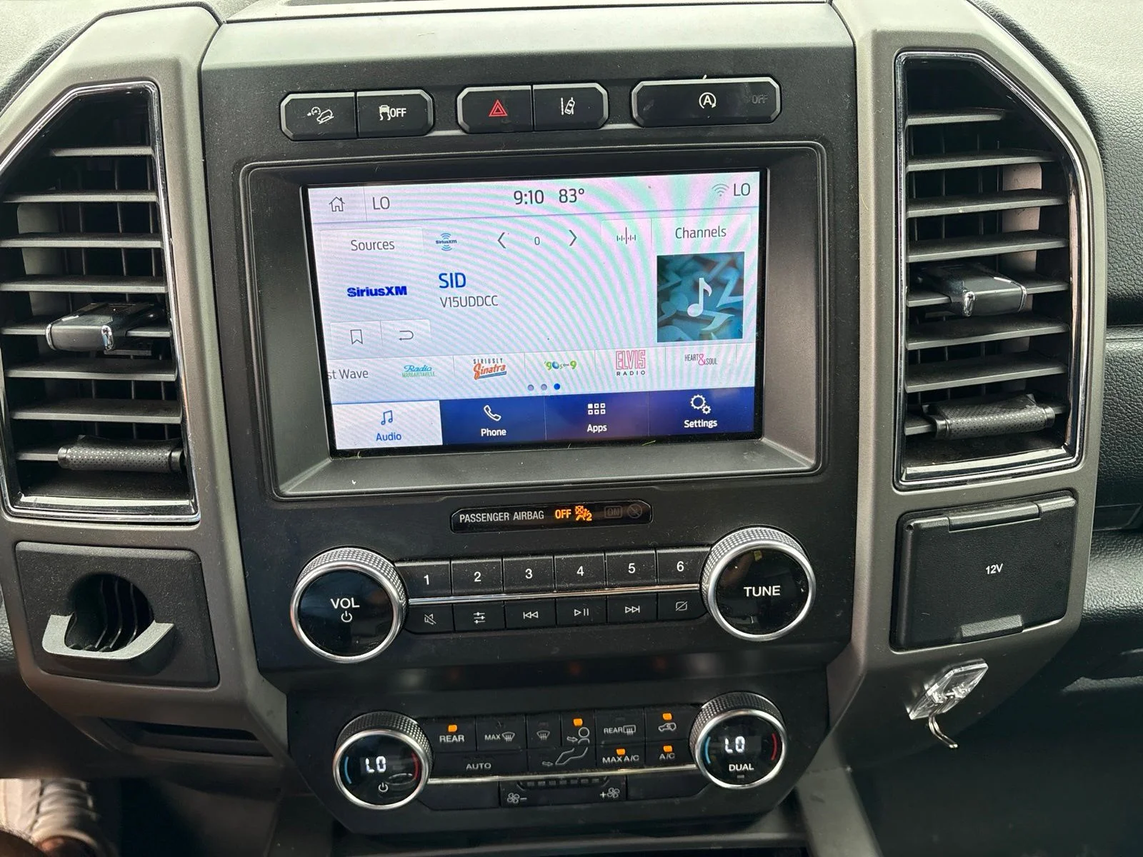 Used 2020 White Ford XLT image 10