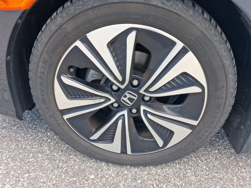 Used 2016  Honda EX-L image 13