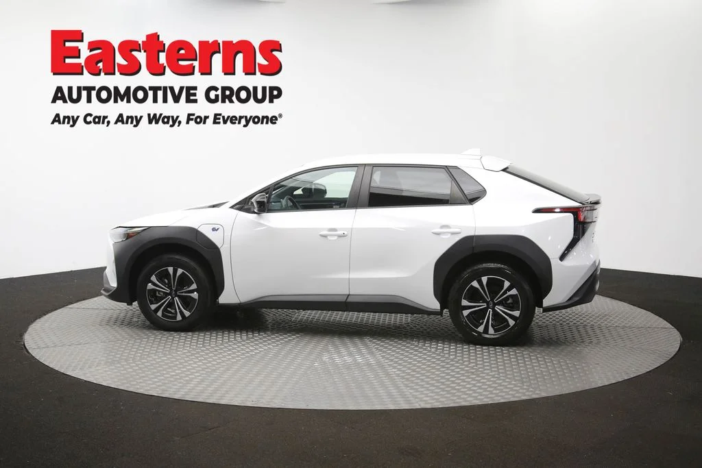 Used 2023 White Subaru Premium image 59