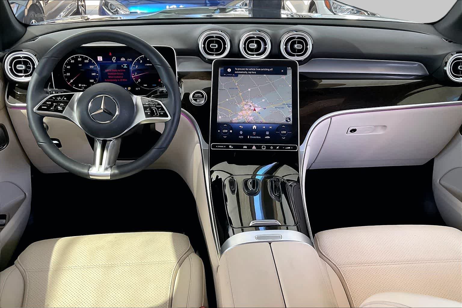 Used 2025 Obsidian Black Metallic Mercedes-Benz GLC 300 image 26