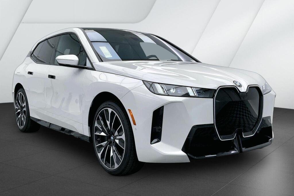 2026 BMW iX xDrive45