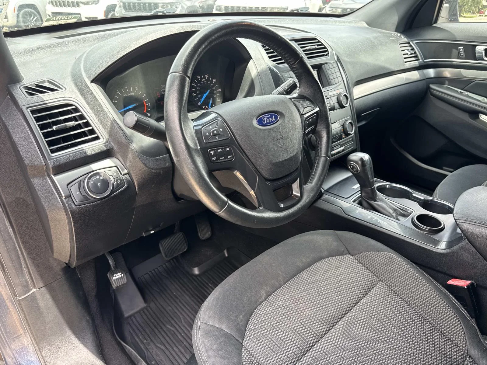 Used 2019 Blue Ford XLT image 17