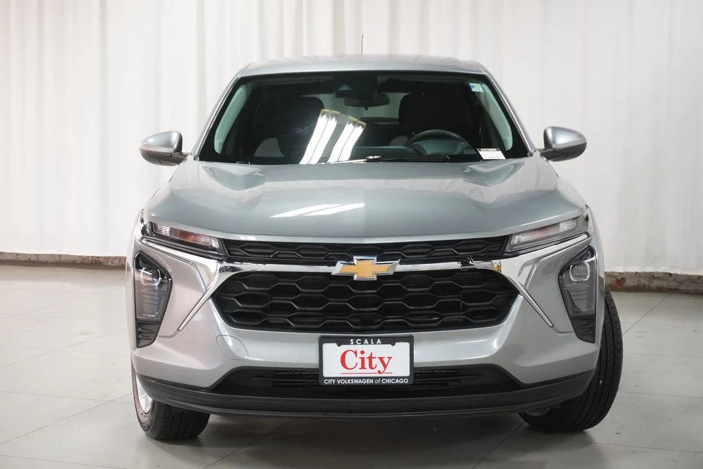 Used 2025 Sterling Gray Metallic Chevrolet LS image 9