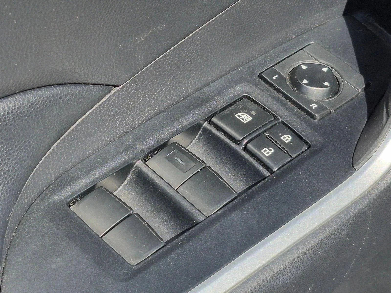 Used 2019 Magnetic Gray Metallic Toyota LE image 14