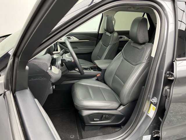 Used 2025 Carbonized Gray Ford Active image 12