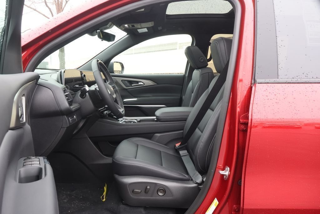 2026 Chevrolet Traverse LT - Photo 14