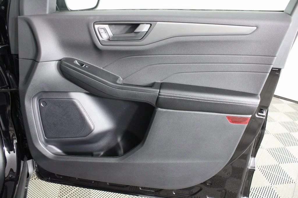 2026 Ford Escape Active - Photo 9