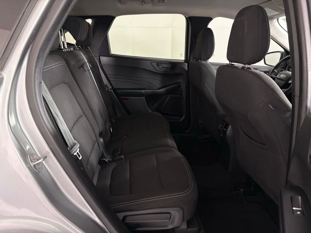Used 2024 Silver Ford Active image 39