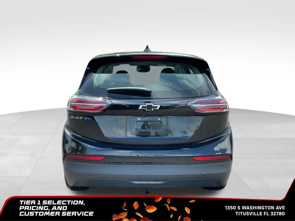 Used 2022 MOSAIC BLACK METALLIC Chevrolet 2LT image 6