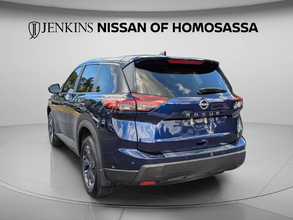 Used 2025 Blue Nissan SV image 9