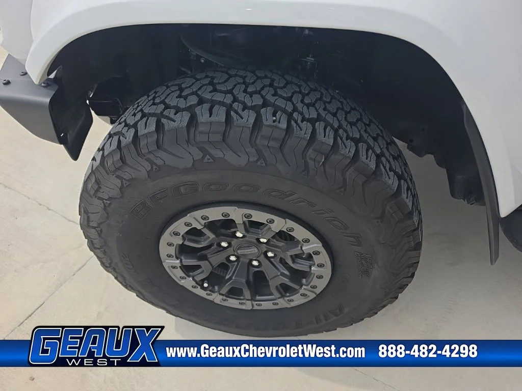 Used 2025 White Ford Raptor image 16